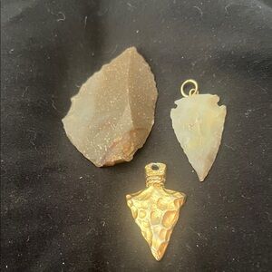 Gold and Brown Arrowhead Pendant Set